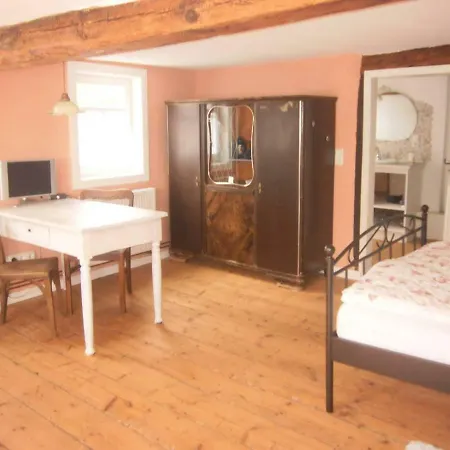 Gastezimmer Im Reiterhof Im Vogelsberg Mücke
